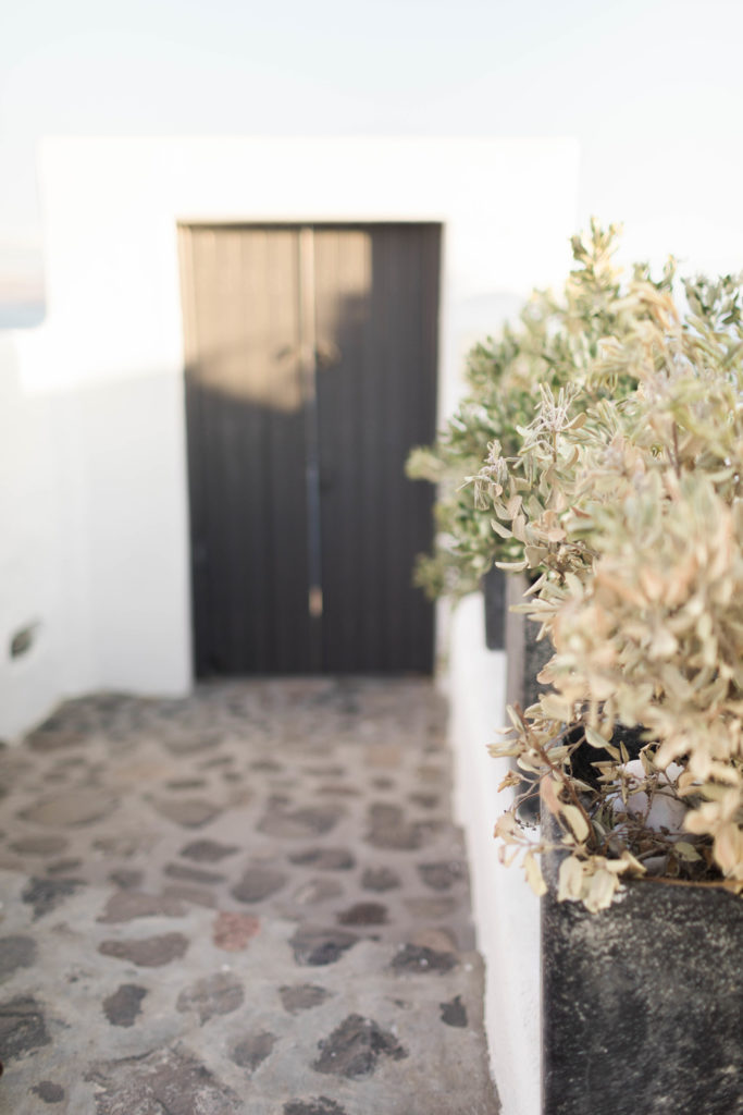 detail shot of Greece for an engagement session 