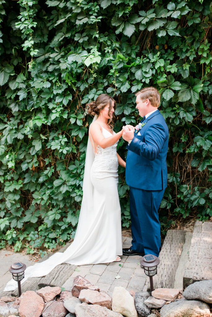 Boise wedding photographer captures first look between bride and groom