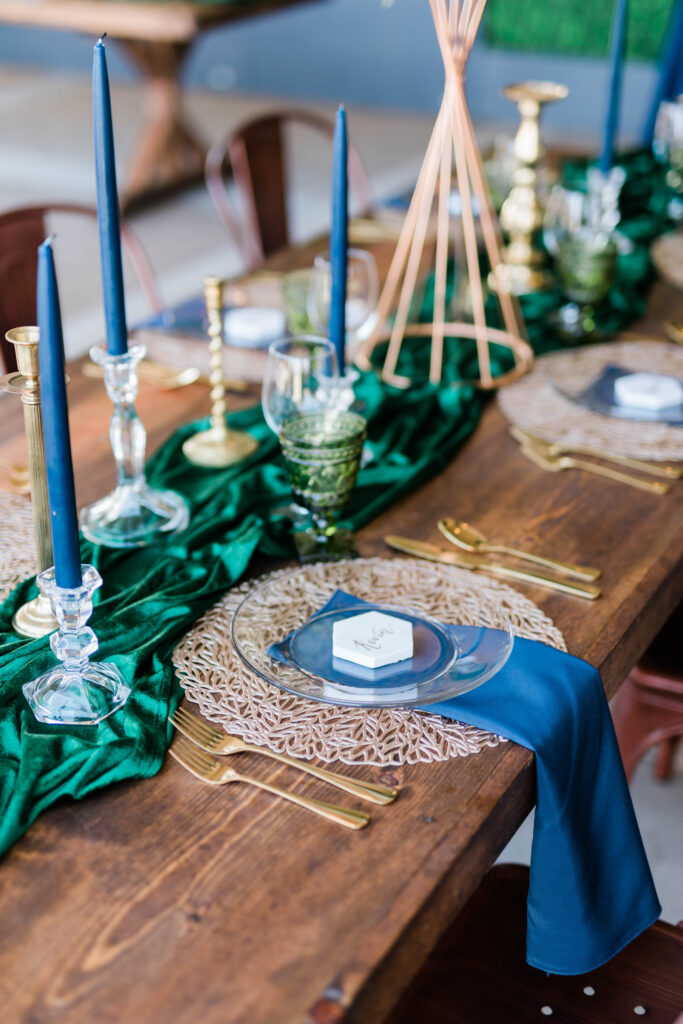 Boise wedding photographer captures close up of table decor
